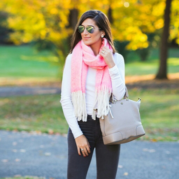 ❤HP New Anthropologie Scarf Pink Winter Scarf Erfurt Pink Scarf New - Picture 2 of 8